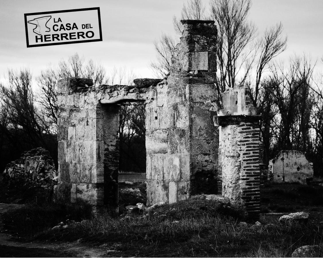 La Casa Del Herrero El Poyo 外观 照片