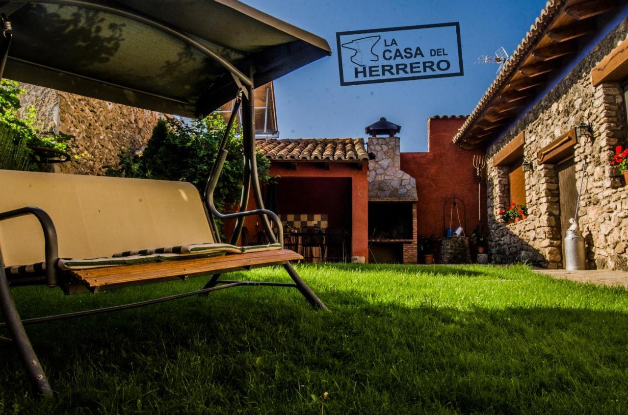 La Casa Del Herrero El Poyo 外观 照片