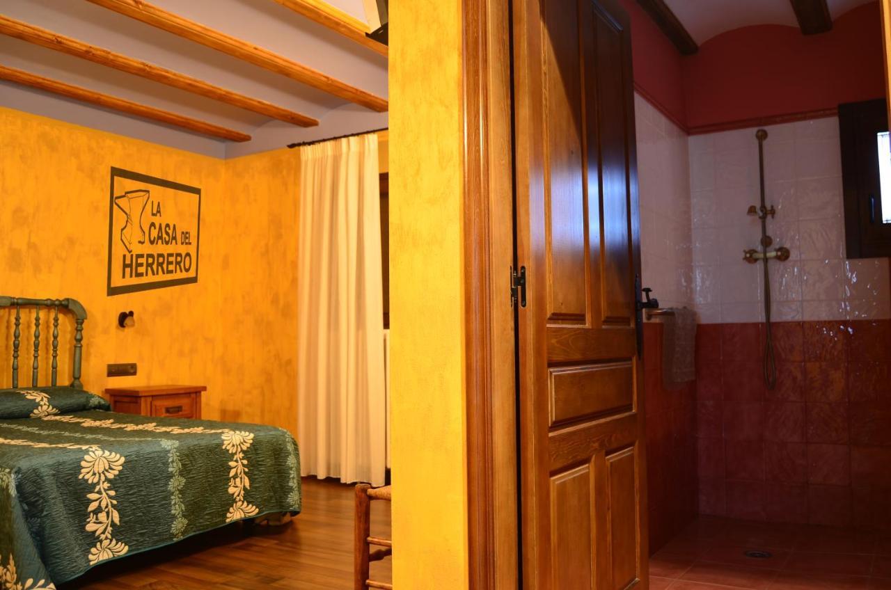 La Casa Del Herrero El Poyo 外观 照片